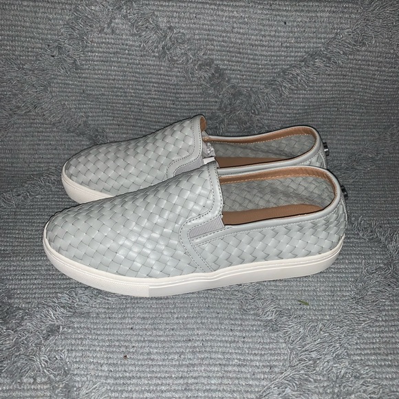 Steve Madden Slip ons - Picture 4 of 10